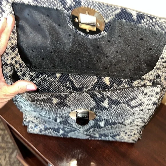 Kate Spade South Kensington Denee Tote. This bag exudes luxury. - Picture 6 of 12